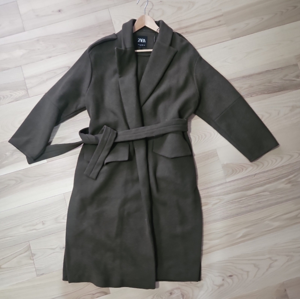 Zara Women's Green Belted Coat